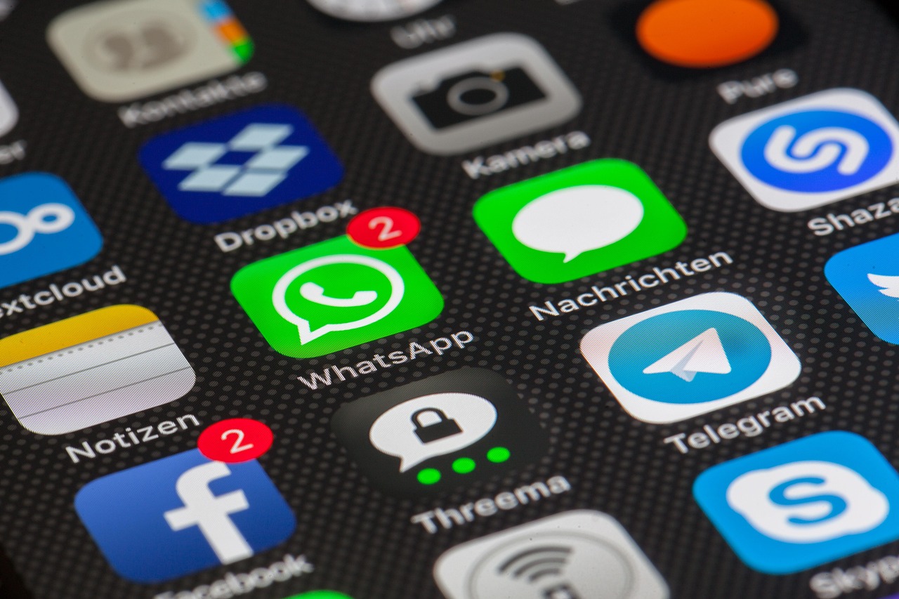 découvrez comment optimiser vos réseaux sociaux selon les saisons pour booster l'engagement et maximiser l'impact de vos campagnes marketing tout au long de l'année.