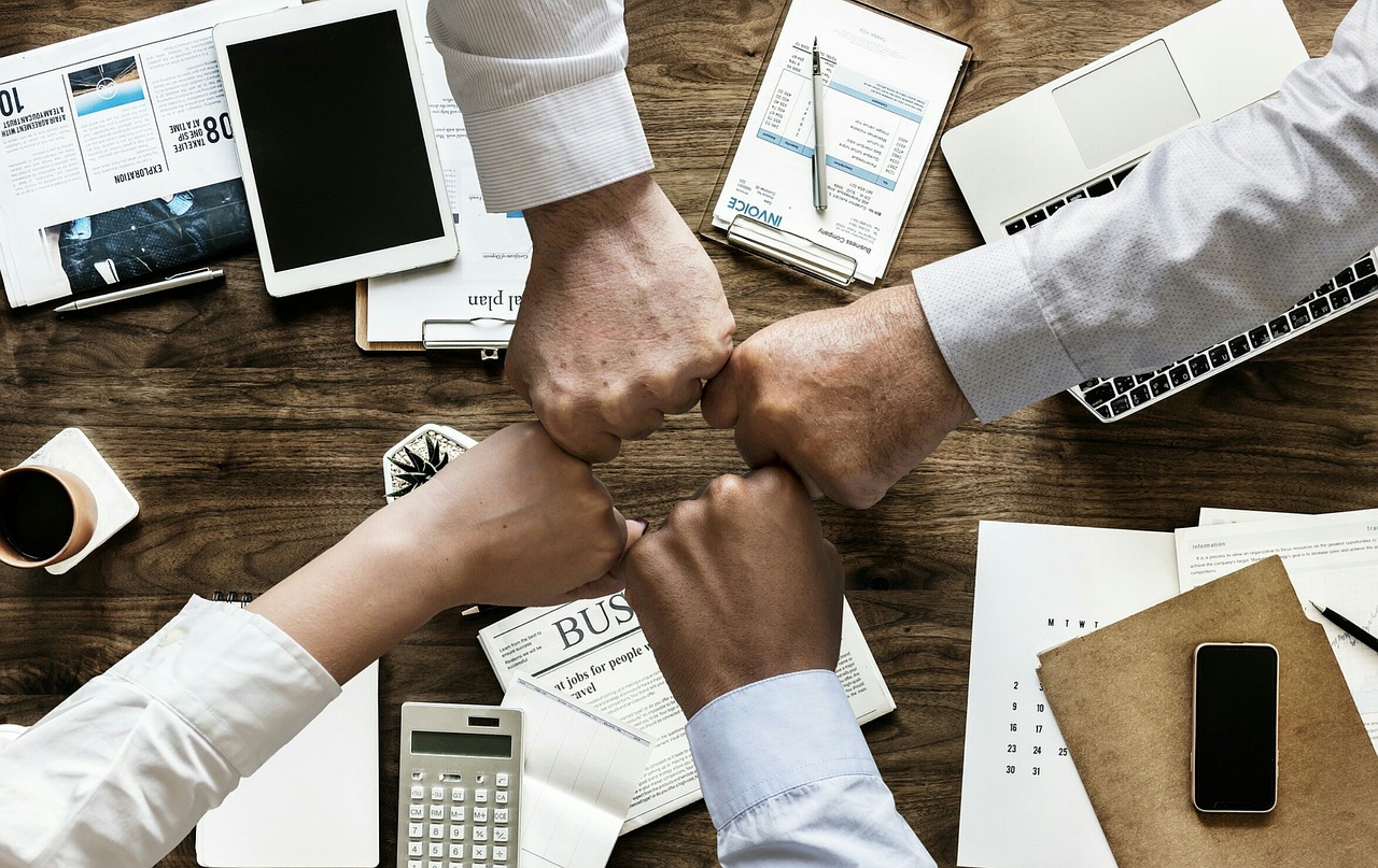 optimisez la gestion de votre main-d'œuvre saisonnière grâce à des solutions efficaces. découvrez des stratégies pour recruter, former et gérer les employés saisonniers afin de maximiser la performance de votre entreprise.